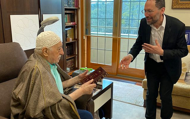 Rav Nagen Meeting with Fethullah Gulen, spiritual leader of the Hizmet movement